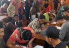Kolaborasi-Wujudkan-Harkamtibmas-Polresta-Banyuwangi-dan-PT-Bumisari-Bagikan-Tali-Asih-untuk-Warga-Pakel