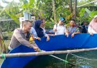 Sinergitas-Polisi-dan-Stake-Holder-Terkait-untuk-Ketahanan-Pangan,-Siap-Panen-Ikan-Patin-di-Lahan-P2B-Desa-Larangan