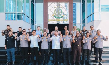Kapolda-Jatim-dan-Kajati-Perkuat-Sinergi-Penegakan-Hukum-melalui-Semangat-Jogo-Jatim