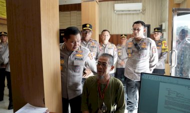 Astamaops-Kapolri-Dorong-Transformasi-Layanan-110-dan-Command-Center,-Tekankan-Kecepatan-Respons-Jadi-Ukuran-Pelayanan-Polri