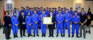 Ditpolairud Polda Jatim Raih Penghargaan