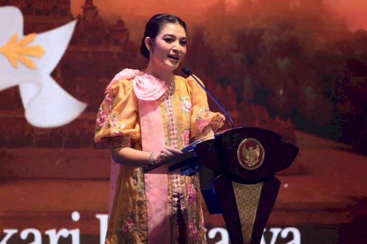 Ketua Umum Seruni Kabinet Merah Putih Selvi Gibran Buka Bazar Kreasi Bhayangkari Nusantara 2026, Dorong UMKM Naik Kelas